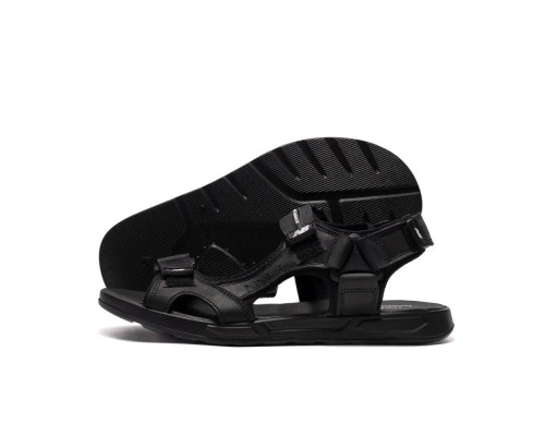 Кожаные сандалии New Balance цвет черный