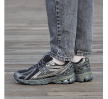 Демісезонні кросівки New Balance колір чорний/бронзовий