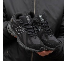 Демисезонные кроссовки New Balance Cordura черные