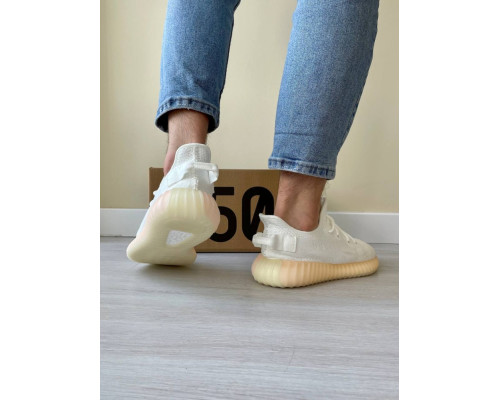 Кроссовки Adidas Yeesy Boost 350 (белые)