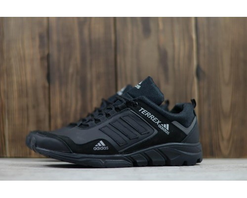 Кожаные кроссовки Adidas цвет черный