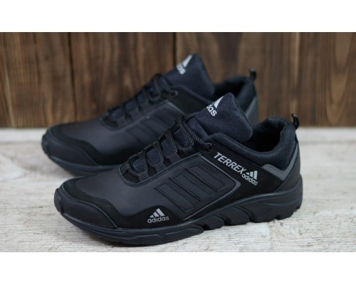 Кожаные кроссовки Adidas цвет черный