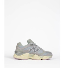 Жіночі кросівки New balance 9060 Grey/Violet