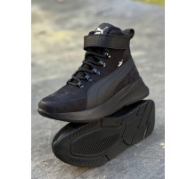 Зимові черевики Puma чорні.