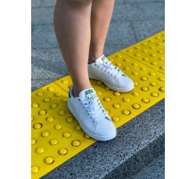 Женские кроссовки Adidas Stan Smith белого цвета