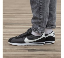Демісезонні кросівки Nike колір чорний/білий