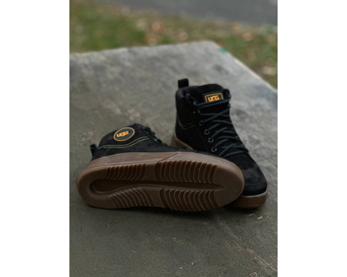 Зимние ботинки UGG черные