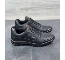 Демисезонные кожаные кроссовки Jordan черные