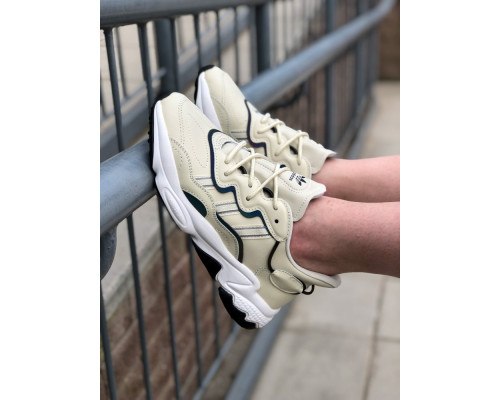 Женские кроссовки Adidas Ozweego Milk White
