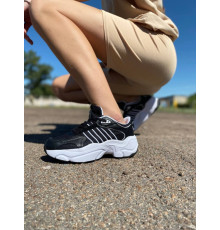 Жіночі кросівки Adidas Magmur Runner black