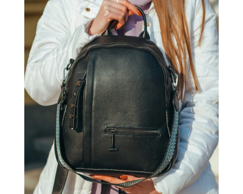 Жіночий шкіряний рюкзак міський 23х32х13, сумка для міста, подорожей та відпочинку, чорна
