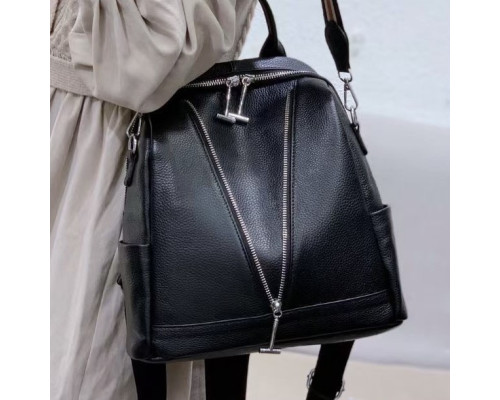 Рюкзак жіночий шкіряний з ременем 22х28х11, наплічна сумочка для дівчини студентки, чорна