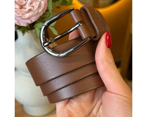 Шкіряний жіночий ремінь в коричневому кольорі 6081