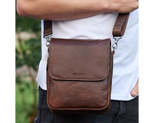 Барсетка з клапаном через плече 24х20х6, чоловіча сумка з гладкою шкірою Tiding Bag TD-81020 коричнева