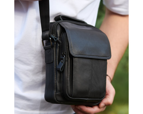 Сумка-барсетка чоловіча через плече 22х18х8, месенджер шкіряний гладкий Tiding Bag TD-55467 чорний колір
