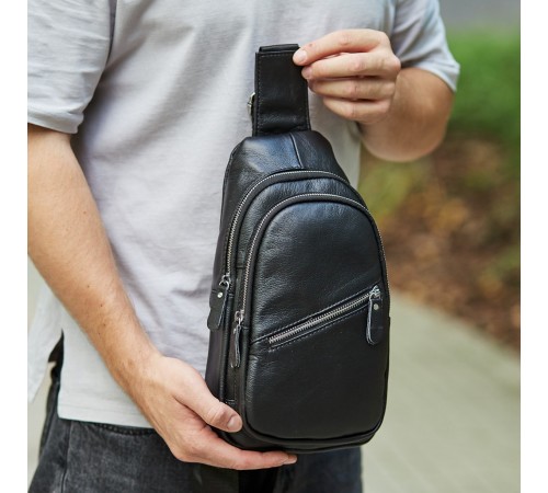 Чоловіча нагрудна сумка рюкзак 31х17х9, бананка зі шкіри на плечі Tiding Bag 79906 чорна