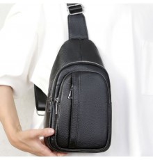 Чоловіча шкіряна сумка-бананка на одне плече 18х32х7, рюкзак слінг для телефону та дрібниці TIDING BAG 83228 чорний