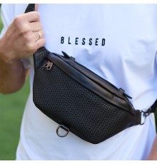 Стильна чоловіча бананка з натуральної гладкої шкіри 22х27х8, рюкзак нагрудний з принтом NM-58744 чорний